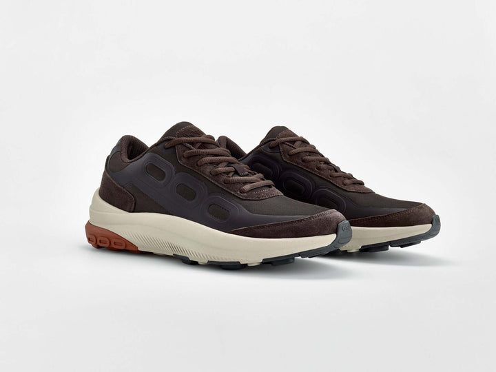 GNL Easy Walk – lightweight all-day walking sneaker with patented 360°WALK cushioning for urban explorers.