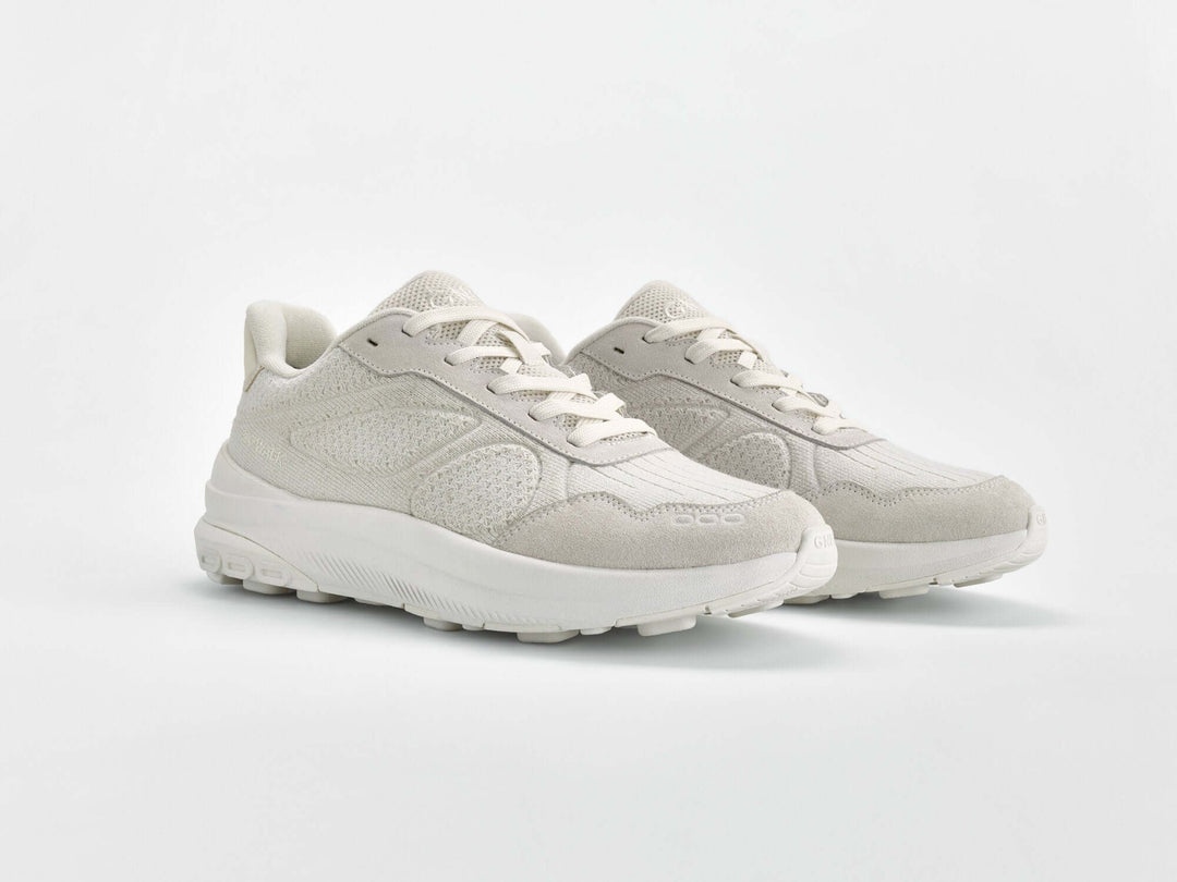 GNL Fast Walk – dynamic walking sneaker designed for speed and comfort with advanced 360°WALK cushioning and sleek profile.