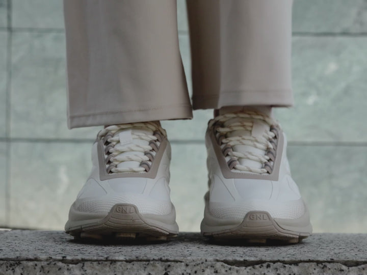 GNL Track Walk – high-performance walking shoe with recycled 3D-mesh, enhanced stability, and 360°WALK sole for all-terrain routes.